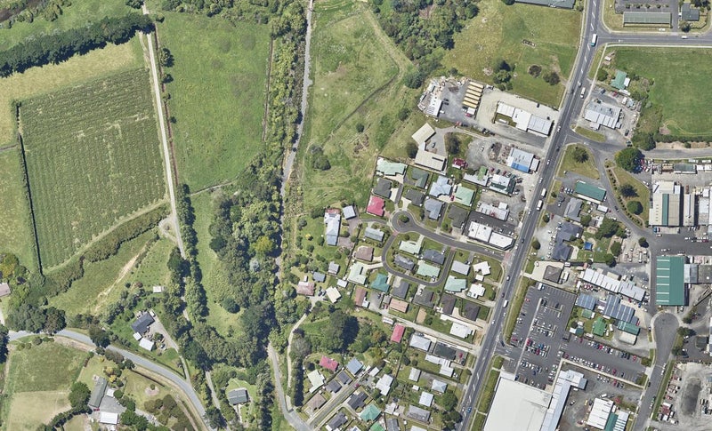 22 Donegal Place, Katikati, Katikati - Carousel 1