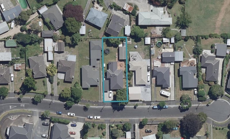 9 Vine Street, Hillcrest, Hamilton - Carousel 1