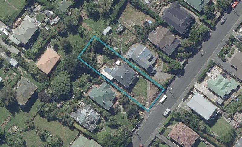 15 Farley Street, Kaikorai, Dunedin - Carousel 1