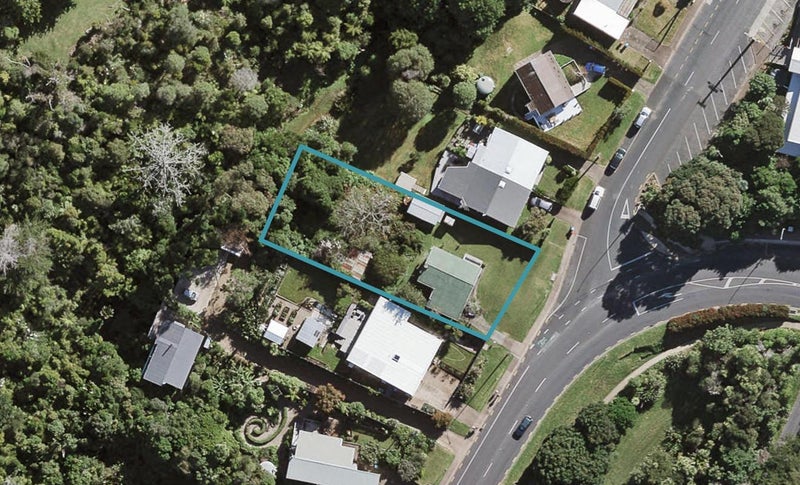125 Ocean View Road, Oneroa, Waiheke Island - Carousel 1