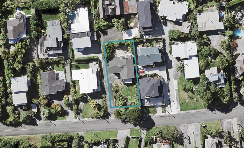 15 Parr Terrace, Castor Bay, Auckland - Carousel 1