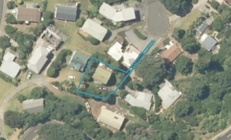 118 Oratia Place, Whangamata - Carousel 1