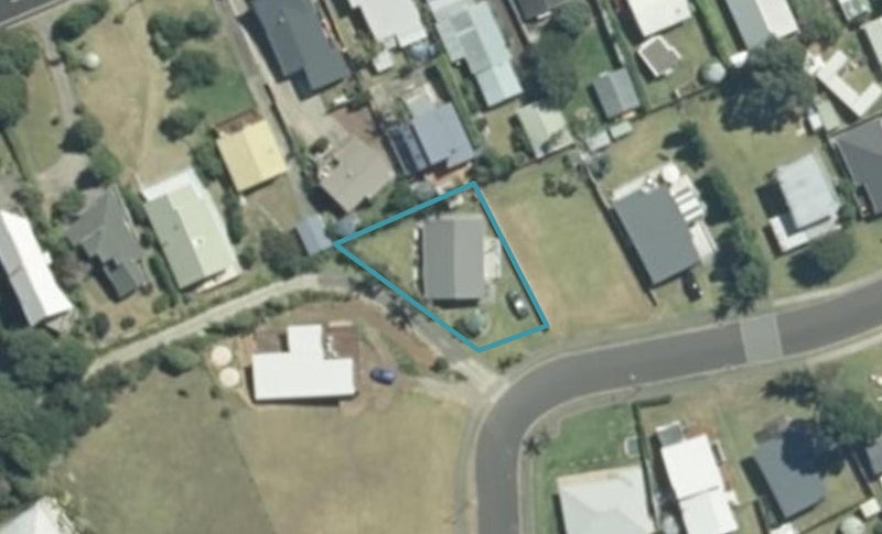 18 Dolphin Drive, Whiritoa, Waihi - Carousel 1