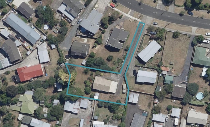 24A McKay Drive, Temple View, Hamilton - Carousel 1