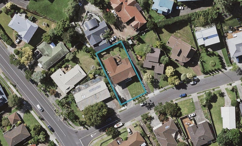 4 Kissling Place, Saint Johns, Auckland - Carousel 1