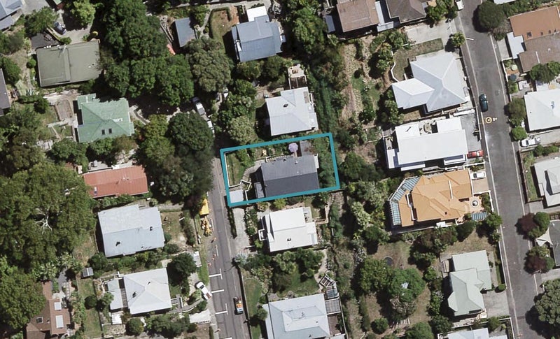 11 Burns Road, Hospital Hill, Napier - Carousel 1