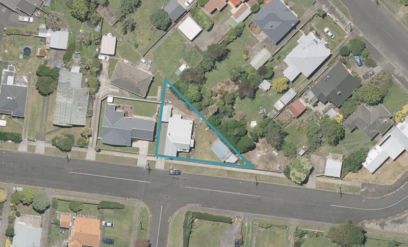 8 Bignell Street, Gonville, Whanganui - Carousel 1