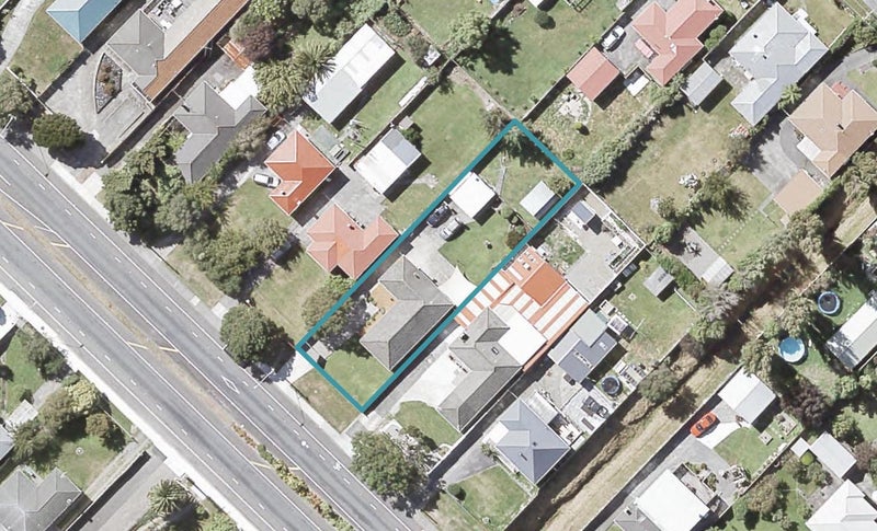 140 Wainuiomata Road, Wainuiomata, Lower Hutt - Carousel 1