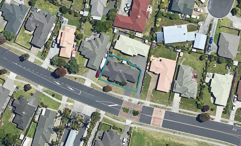 647A Grenada Street, Papamoa Beach, Papamoa - Carousel 1