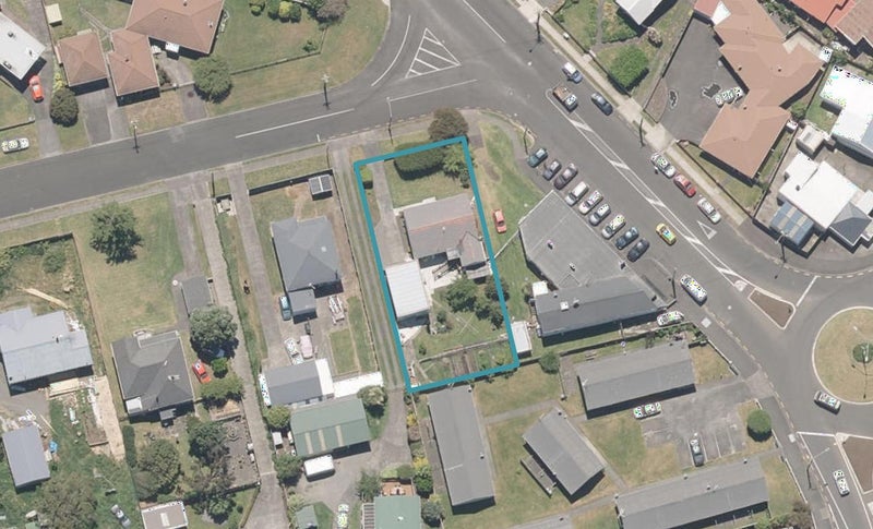 1 Rimu Street, Gonville, Whanganui - Carousel 1