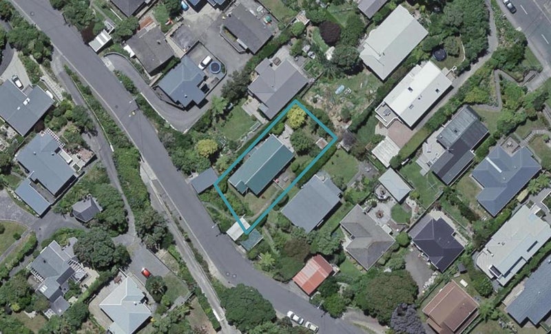 21 Aplin Terrace, Ngaio, Wellington - Carousel 1