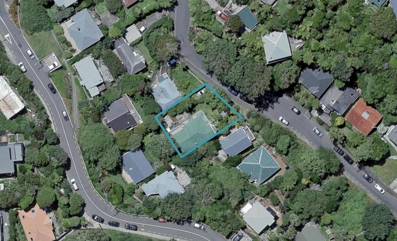 17 Governor Road, Northland, Wellington - Carousel 1
