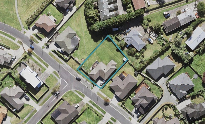 19 Cartmel Avenue, Massey, Auckland - Carousel 1