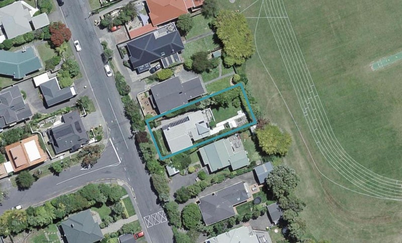 53 Beauchamp Street, Karori, Wellington - Carousel 1