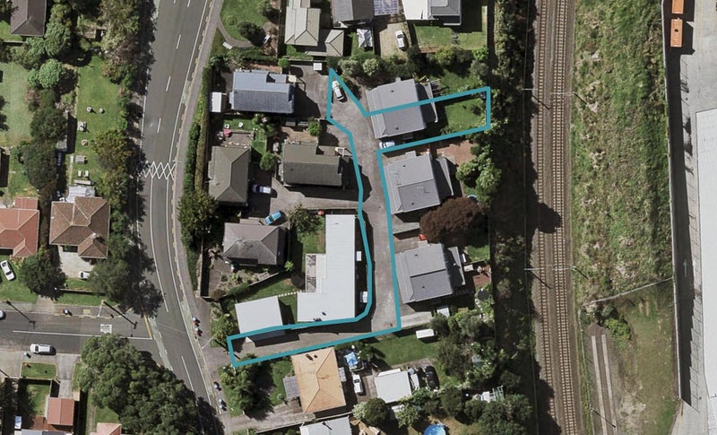 24F Roslyn Road, Mount Wellington, Auckland - Carousel 1
