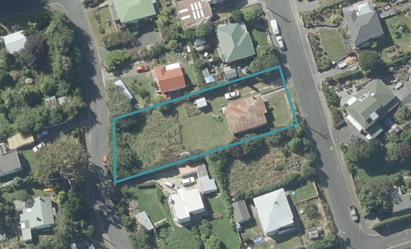 25 Taupo Street, Ravensbourne, Dunedin - Carousel 1
