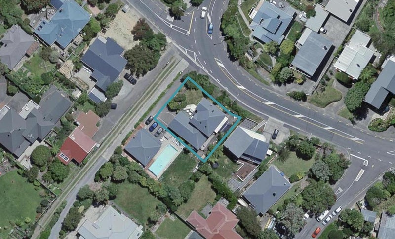 8 Ngaio Gorge Road, Ngaio, Wellington - Carousel 1