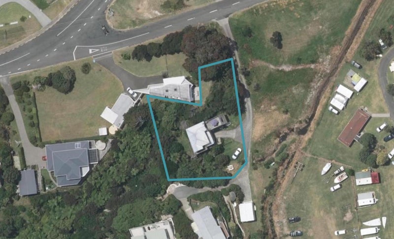 11 Mangawhai Heads Road, Mangawhai Heads, Mangawhai - Carousel 1