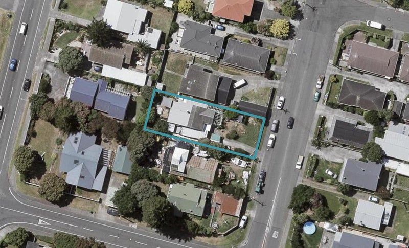 60 Seaview Road, Paraparaumu Beach, Paraparaumu - Carousel 1