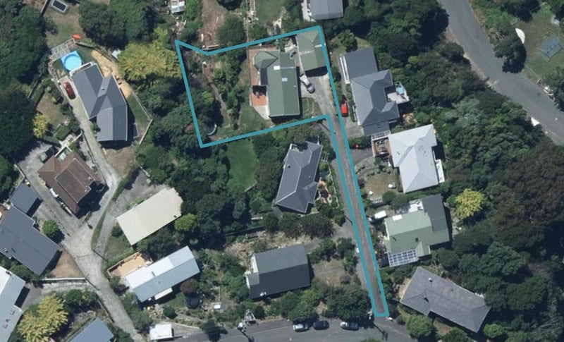 16 Taupo Crescent, Plimmerton, Porirua - Carousel 1