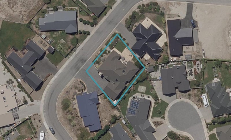 16 Walnut Grove, Alexandra, Alexandra - Carousel 1