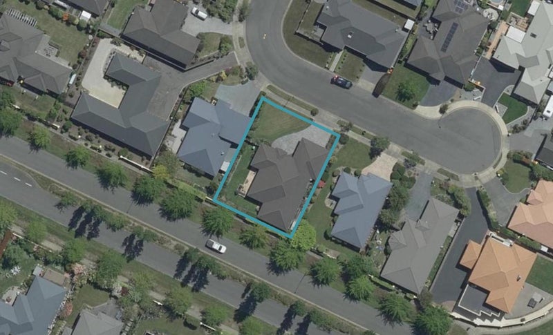 14 Baltic Place, Northwood, Christchurch - Carousel 1