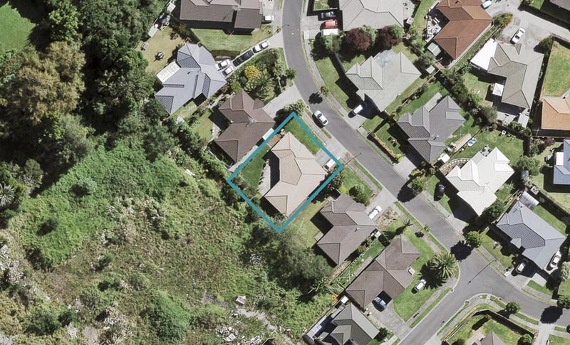 15 Ferngrove Avenue, Ranui, Auckland - Carousel 1