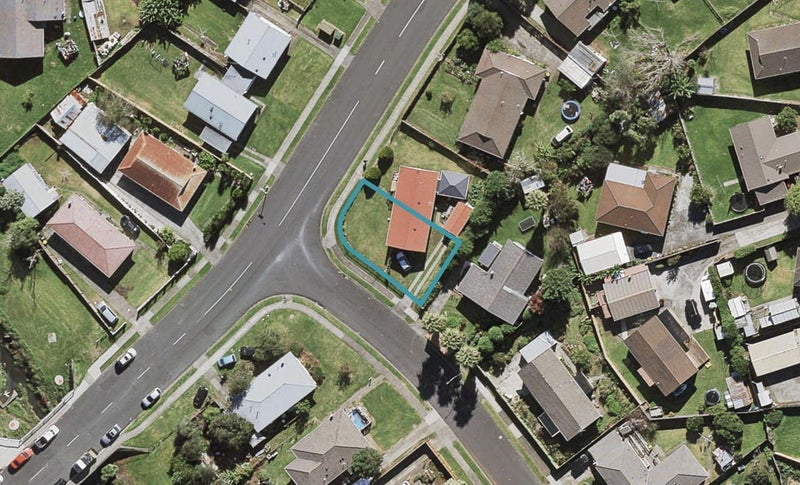2 Watchfield Close, Mangere, Auckland - Carousel 1