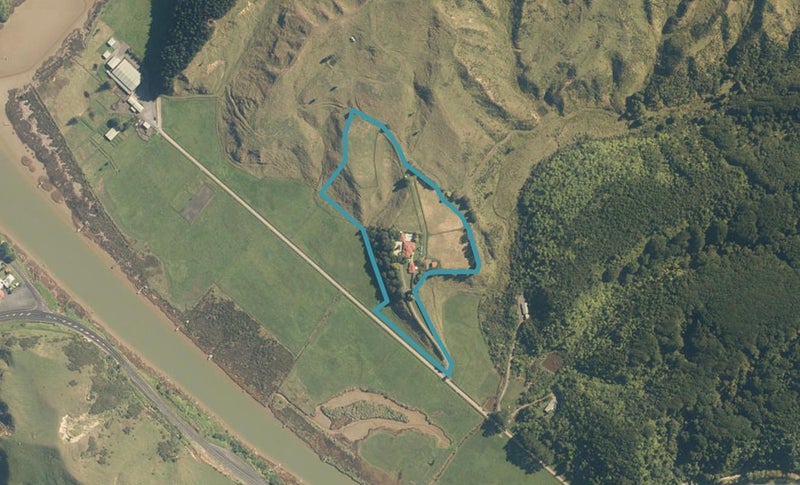 200 Fraser Smith Road, Awakino, Mōkau - Carousel 1