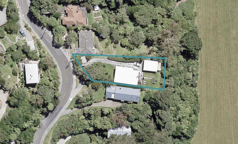 122 Miromiro Road, Normandale, Lower Hutt - Carousel 1