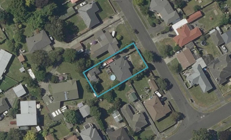42 Richmond Avenue, Takaro, Palmerston North - Carousel 1