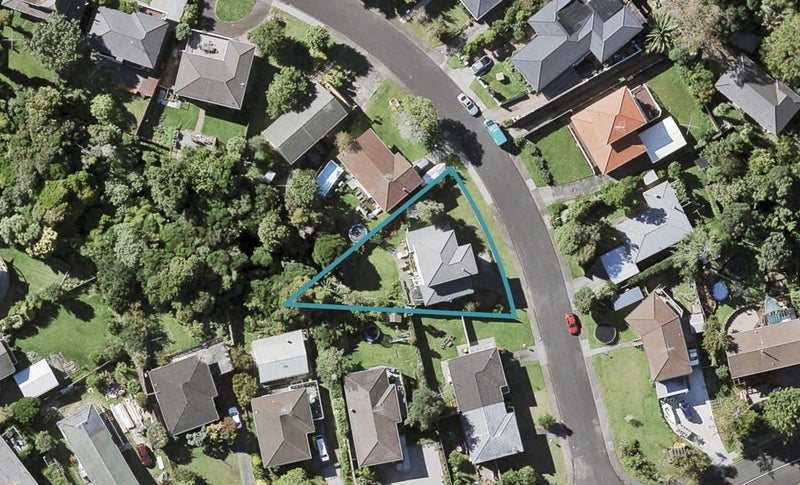 37 Judkins Crescent, Cockle Bay, Auckland - Carousel 1