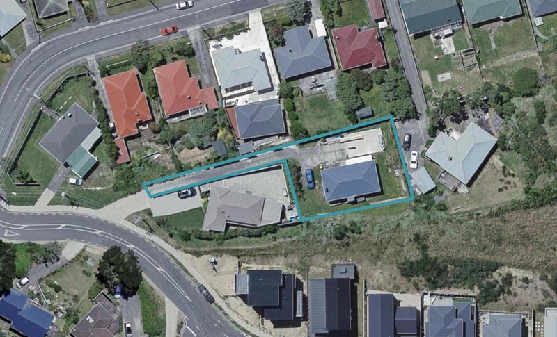 111 Glanmire Road, Newlands, Wellington - Carousel 1