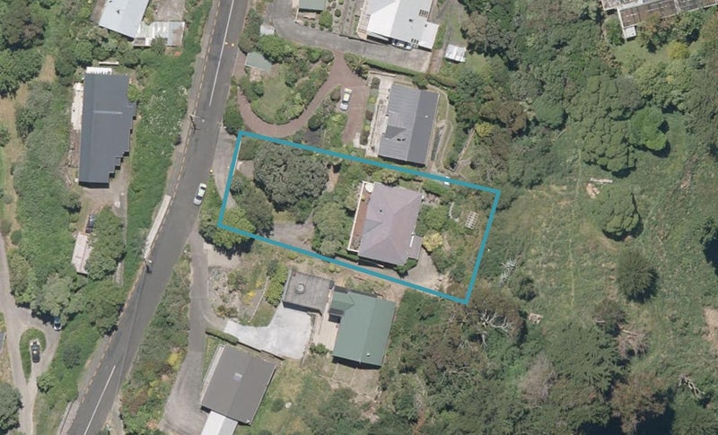 20 Wairere Road, Bastia Hill, Whanganui - Carousel 1