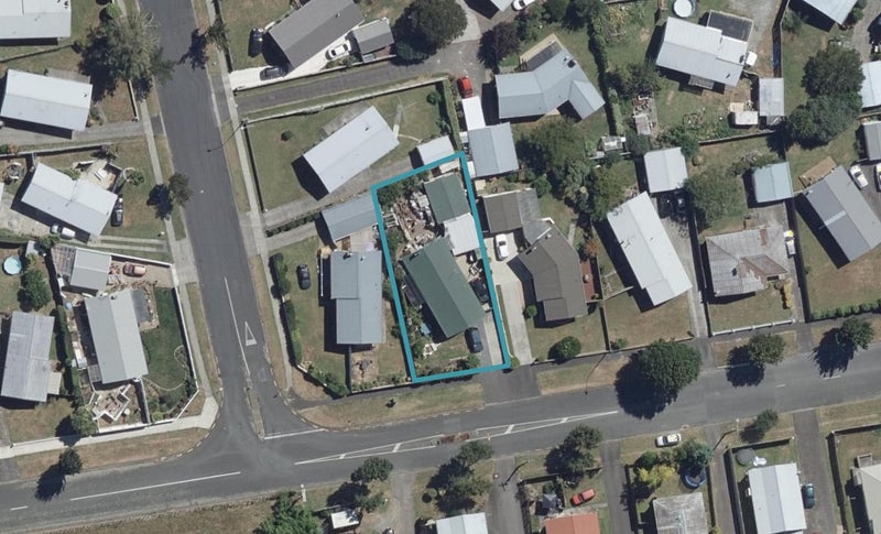 96 Saxbys Road, Deanwell, Hamilton - Carousel 1