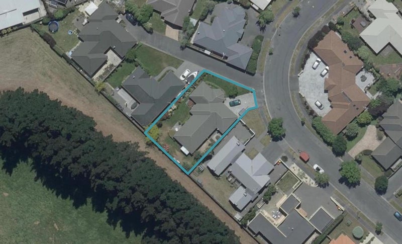 25 Amoka Crescent, Parklands, Christchurch - Carousel 1