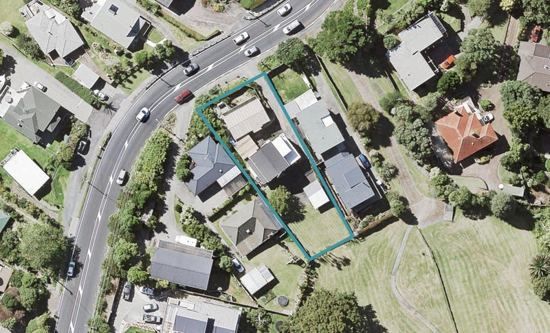 1/114 Browns Bay Road, Rothesay Bay, Auckland - Carousel 1