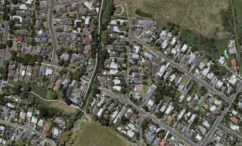 5 Moa Road, Raumati Beach, Paraparaumu - Carousel 1