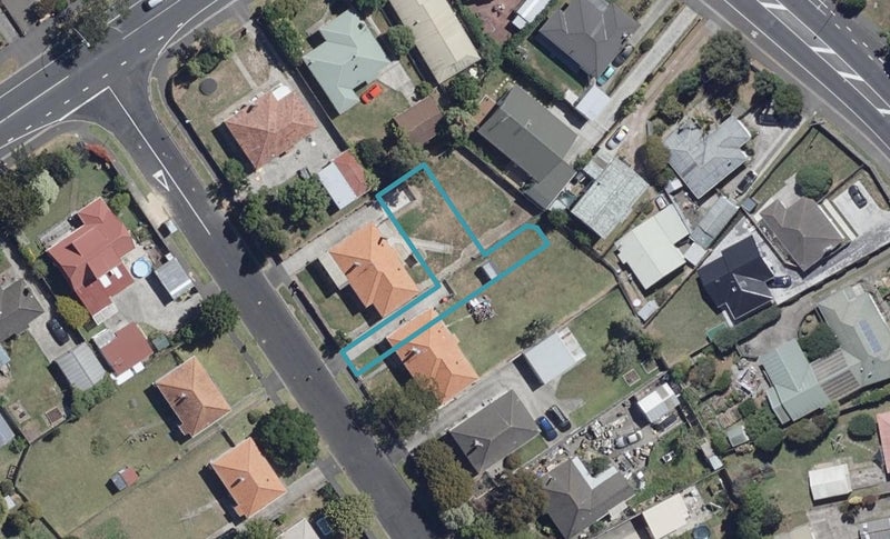 3/42 Douglas Crescent, Fairfield, Hamilton - Carousel 1