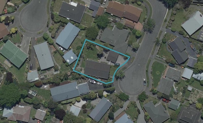 16 Ostend Place, Avonhead, Christchurch - Carousel 1