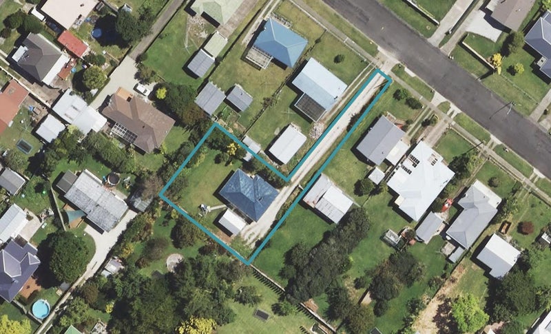 22 Gordon Street, Mangapapa, Gisborne - Carousel 1
