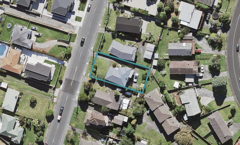 13 Hepburn Road, Glendene, Auckland - Carousel 1