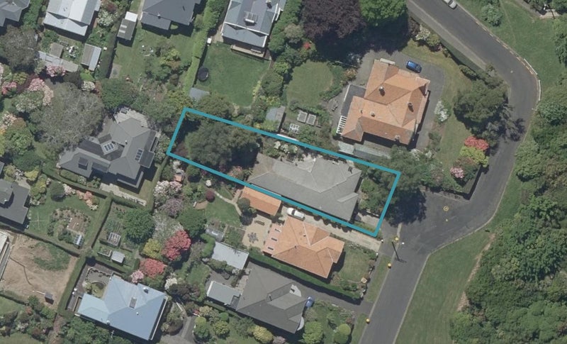 35 Harcourt Street, Belleknowes, Dunedin - Carousel 1
