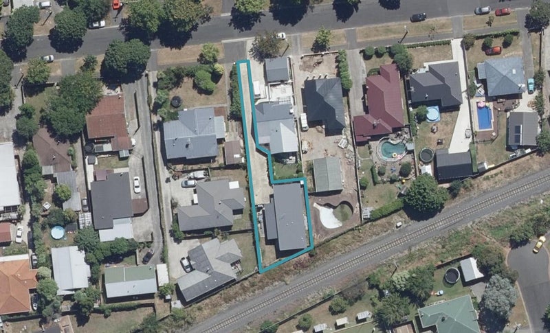 14A Gillies Avenue, Claudelands, Hamilton - Carousel 1