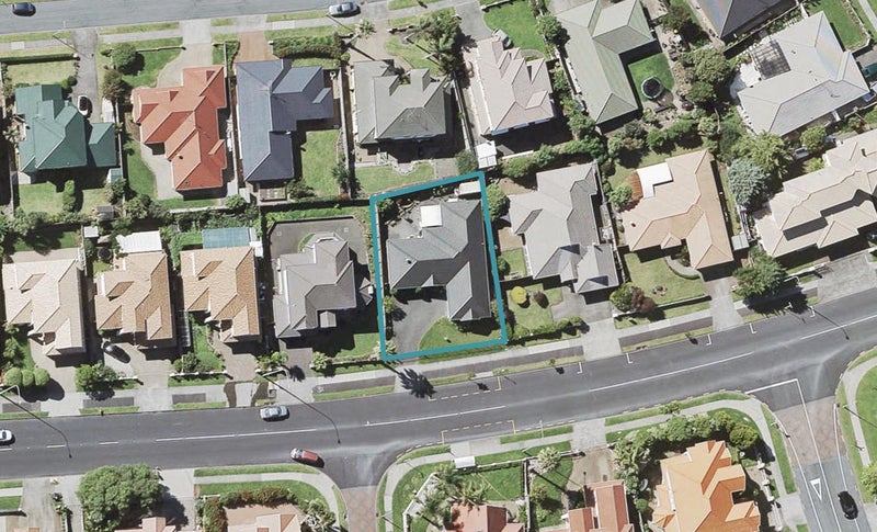 61 Meadowland Drive, Somerville, Auckland - Carousel 1