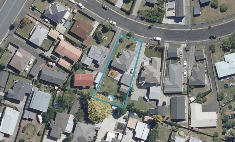 25 Charles Crescent, Beerescourt, Hamilton - Carousel 1