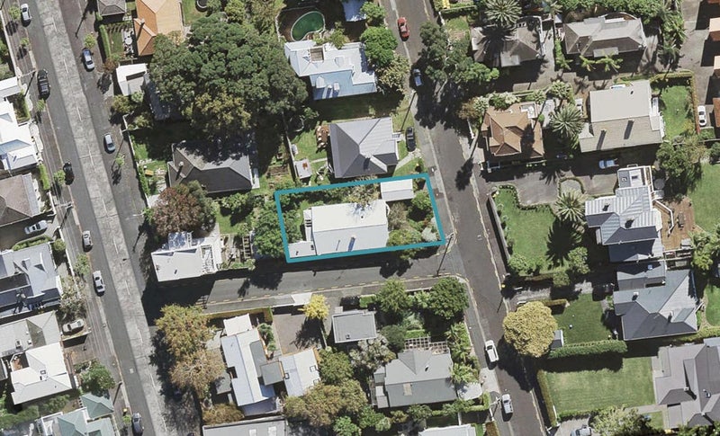 56 Princes Street, Northcote Point, Auckland - Carousel 1