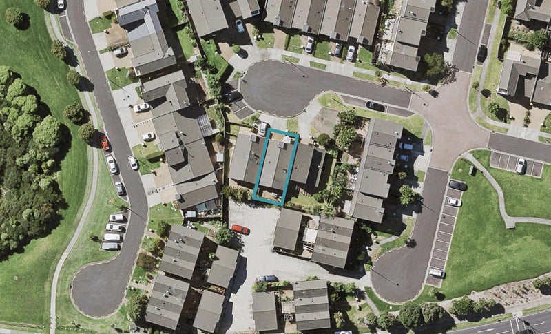6 Bunker Rise, Golflands, Auckland - Carousel 1