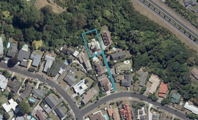 7 Cooper Place, Chedworth, Hamilton - Carousel 1