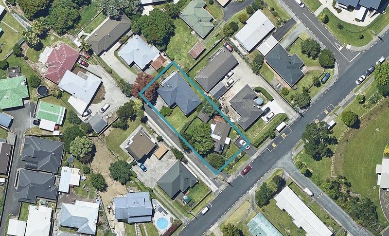 41A Clarke Street, Gate Pa, Tauranga - Carousel 1